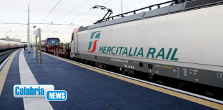 VIDEO-Al via il trasferimento dei nuovi treni prodotti a Reggio Calabria per la metro M1 di Milano