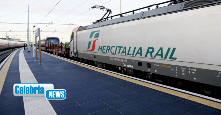 VIDEO-Al via il trasferimento dei nuovi treni prodotti a Reggio Calabria per la metro M1 di Milano
