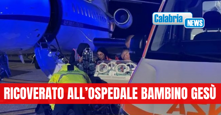 Volo salva-vita dell’Aeronautica per neonato di un giorno da Lamezia Terme a Roma Ciampino