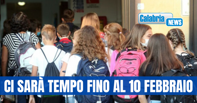 Scuola, a sorpresa slittano di due settimane le iscrizioni per anno 2025-2026