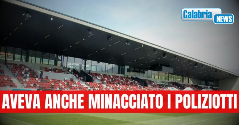 Con il coltello allo Stadio: Daspo di 10 anni per un tifoso del Catanzaro