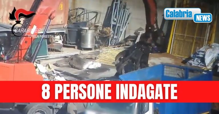 VIDEO-Operazione “Asterisco”: Rottamavano auto con dentro rifiuti, sequestrate due aziende