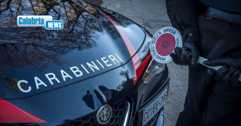 Cirò Marina, servizi straordinari di controllo del territorio: sequestrati circa 120 grammi di cocaina