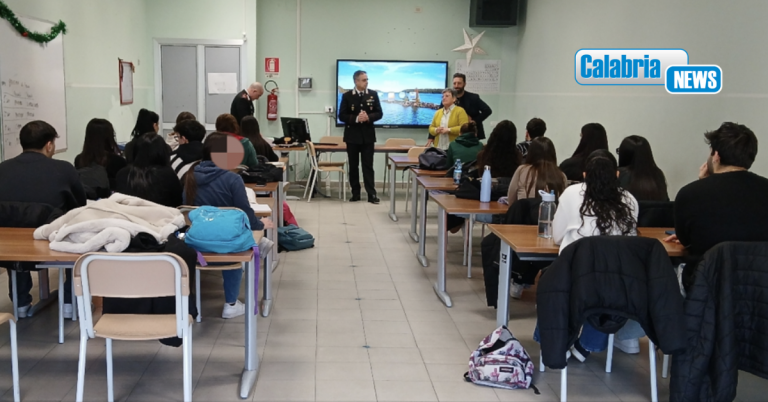 Lamezia, gli studenti del Polo tecnico “Rambaldi-De Fazio” incontrano i Carabinieri della Biodiversità