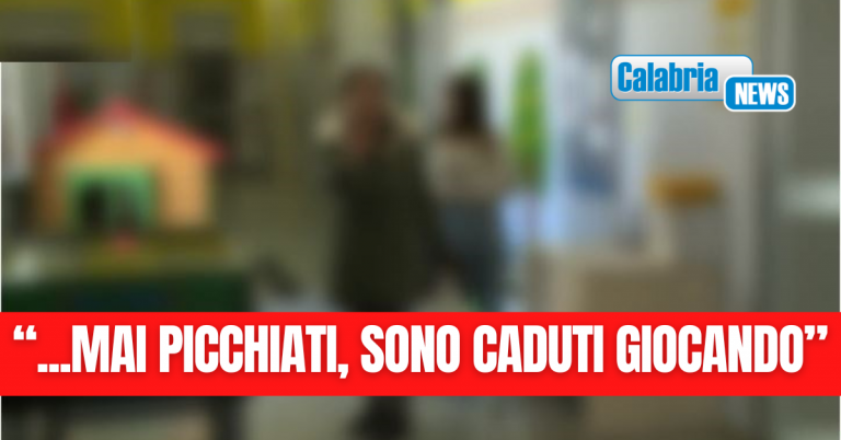 Fratellini ricoverati, la difesa di mamma e nonna: cose inventate e ingigantite dai dottori dell’ospedale