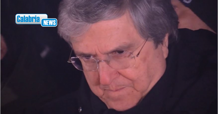 Naufragio migranti a Cutro, Monsignor Savino: “Si faccia luce e verità su tutte le stragi di Stato”