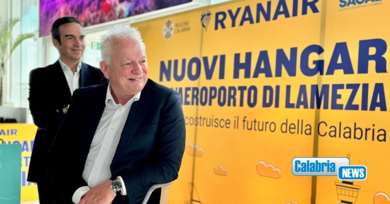 Due nuovi hangar di Ryanair all’aeroporto Lamezia Terme, 300 posti di lavoro e 15 mln di investimento