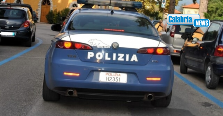 Corigliano Rossano, 44enne arrestato in flagranza dalla Polizia per rapina aggravata