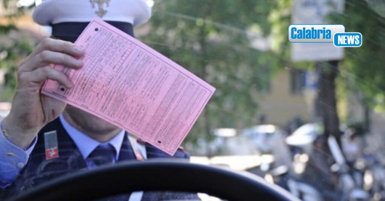 Multe ad automobilisti, nel 2024 in Calabria incassati 6,3 milioni: a Reggio Calabria il maggior introito
