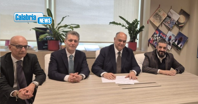 Politiche attive lavoro, siglato protocollo d’intesa tra Dipartimento regionale e Unindustria Calabria