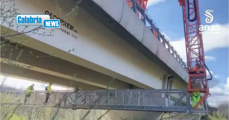 VIDEO-Ispezioni con il ‘By-Bridge’ sui viadotti “Sorgive” e “Croce ferrata” sulla SS713 nel Vibonese