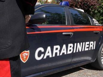 Caserta, ucciso nella sua auto mentre fa benzina
