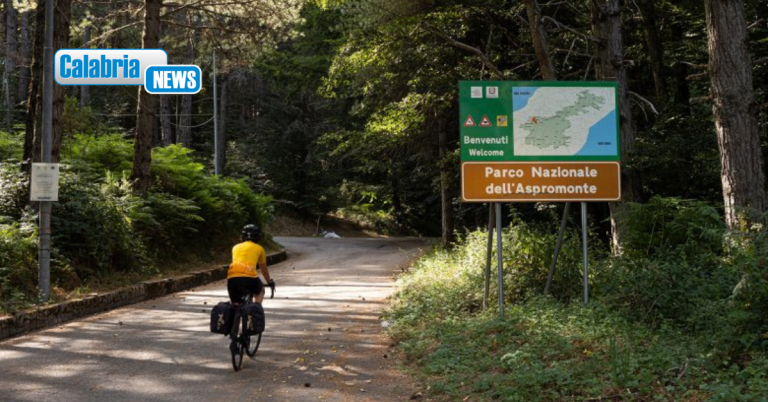 La Ciclovia dei Parchi della Calabria prima certificata EuroVelo in Italia