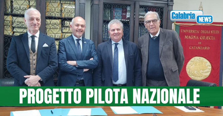 Corecom Academy in Tour: in Calabria porta l’educazione digitale e affettiva nelle scuole