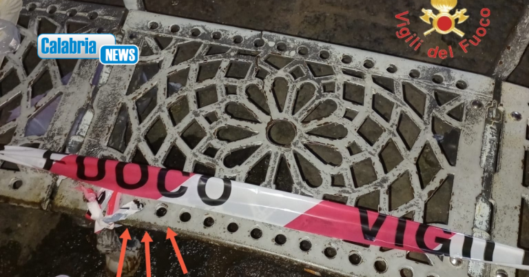 Lamezia, resta incastrata con un dito in una panchina: bimba di 7 anni soccorsa dai Vigili del fuoco