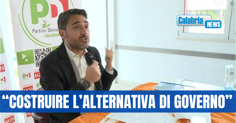 Nicola Irto ha presentato all’Unical la sua ricandidatura a segretario del Pd della Calabria