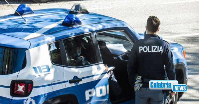 Cosenza, detenzione e spaccio di sostanze stupefacenti: giovane finisce in manette