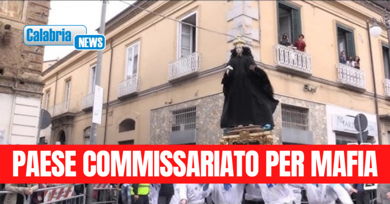 Portantini imparentati con pregiudicati, stop dei tradizionali riti Pasquali a Stefanaconi