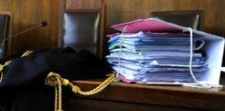 Uccise il vicino che gli stava demolendo casa con la ruspa, assolto per legittima difesa