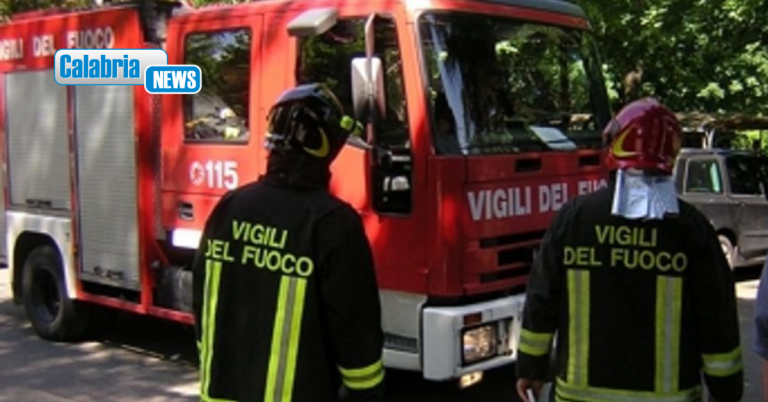Incendio in un’abitazione a Pizzo, salvato un anziano: ipotesi fiamme partite da fornelli