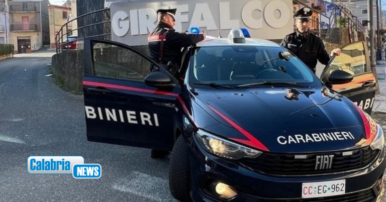 Detenzione e spaccio sostanze stupefacenti: due arresti nel Catanzarese