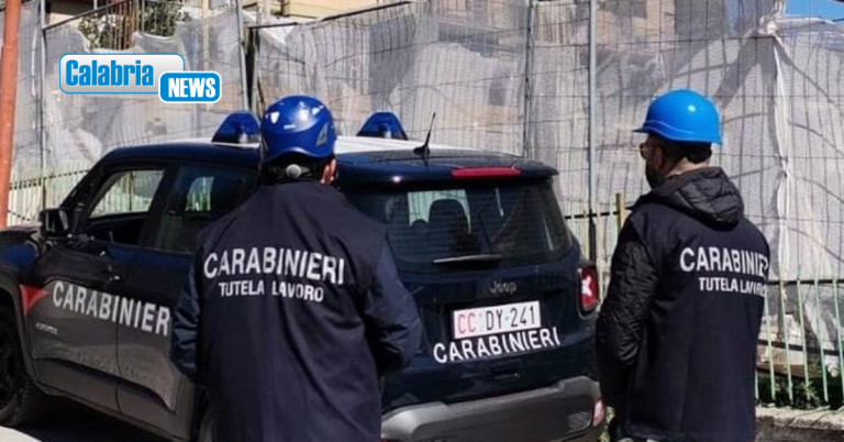 Isola Capo Rizzuto, abusi edilizi e lavoratori “in nero”: denunciato titolare di impresa edile