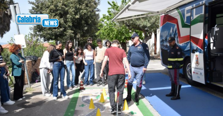 Catanzaro, sicurezza stradale: incontro al Parco della Biodiversità con studenti del Liceo ‘Siciliani-De Nobili’