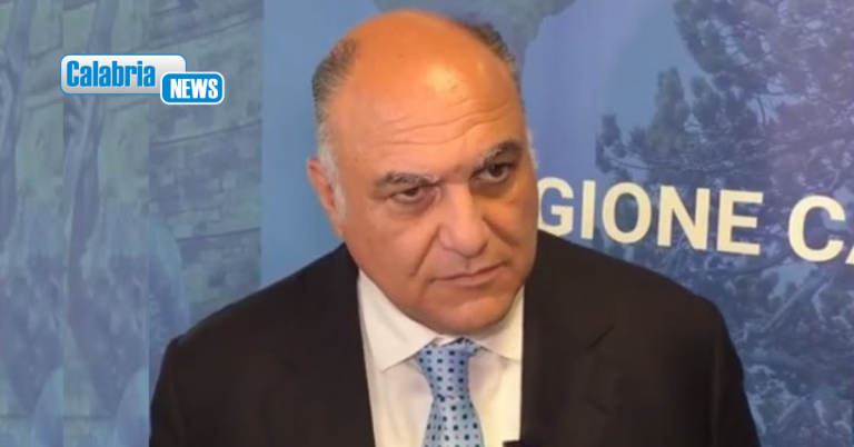 Assessore Calabrese: Calabria in 4 anni conquista 8 nuove Bandiere Blu, siamo terzi in Italia
