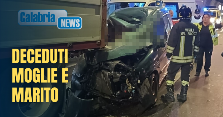Violento impatto auto contro autocarro fermo per avaria sulla SS280 dei Due Mari-NOMI