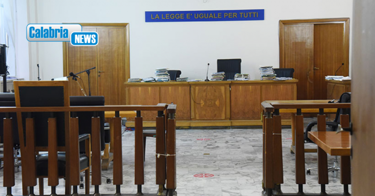 Strage di Cutro, Gup di Crotone decide su ammissione richieste parte civile contro militari