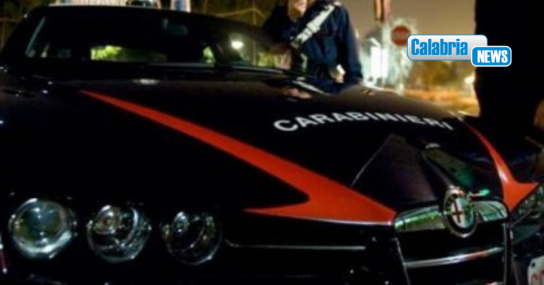 Festeggia scarcerazione marito con fuochi d’artificio fatti esplodere per strada, donna denunciata