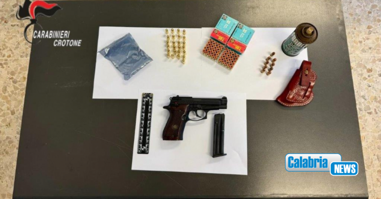 Cirò Marina, scoperta arma clandestina e munizioni: 69enne arrestato in flagranza