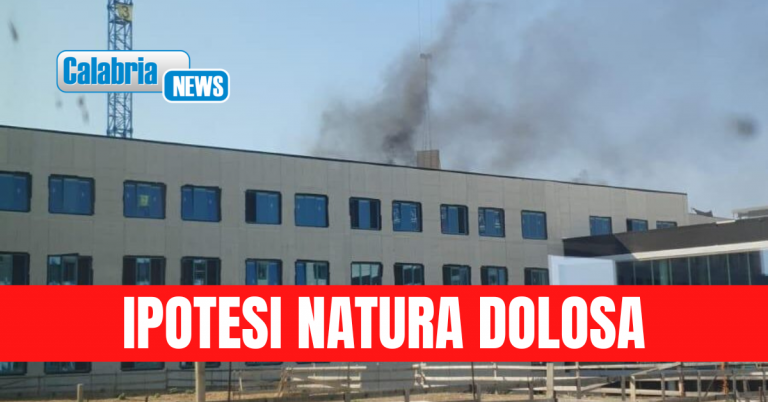 Incendio in vano ascensore ospedale in costruzione a Corigliano-Rossano