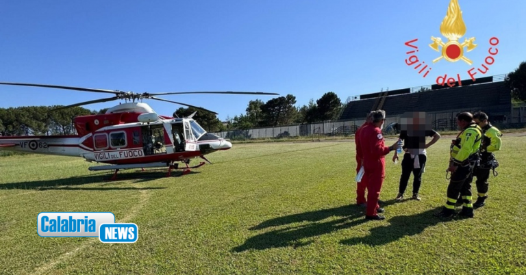 VIDEO-Intervento dei Vigili del Fuoco: recuperato escursionista disperso nei boschi sopra Fuscaldo
