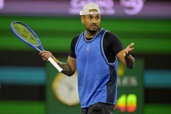 Kyrgios, niente ritiro: “Agli Australian Open ci sarò”. Poi attacca… Murray