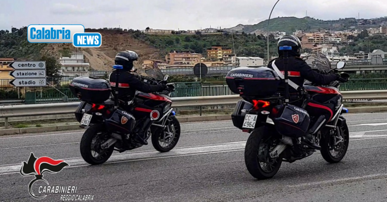 Reggio, evade dai domiciliari e tenta la fuga: I Carabinieri del Radiomobile lo acciuffano a Catona