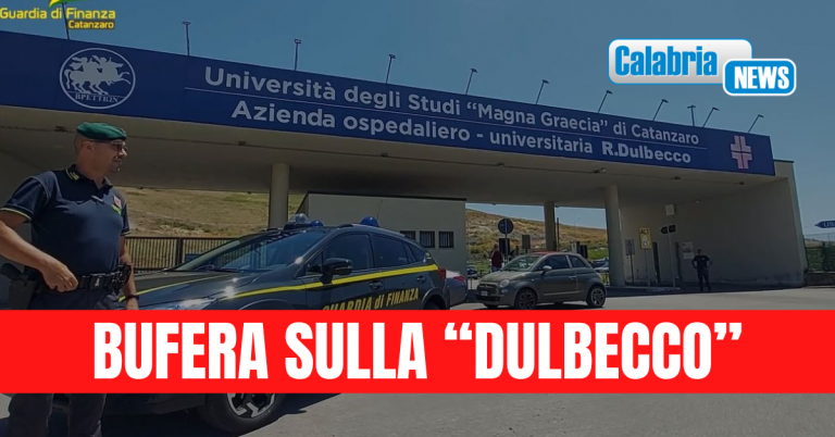 Catanzaro, gestione ‘privatistica’ delle liste di attesa: arrestato primario oculistica, altri 12 indagati
