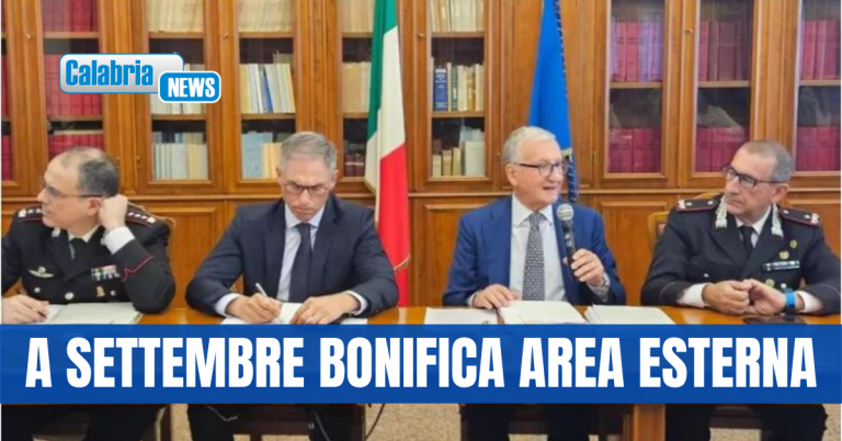Catanzaro, riunione in Prefettura: cabina regia esamina situazione campo rom Scordovillo a Lamezia
