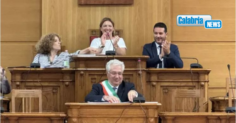 Lamezia, sindaco Murone nomina nuova giunta. Maria Grandinetti presidente del Consiglio comunale