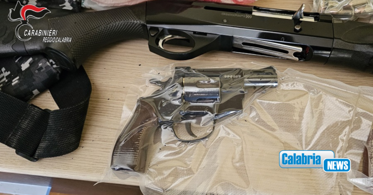 Reggio, prosegue la stretta dei Carabinieri su Arghillà e Rione Marconi: scoperte ancora armi e droga