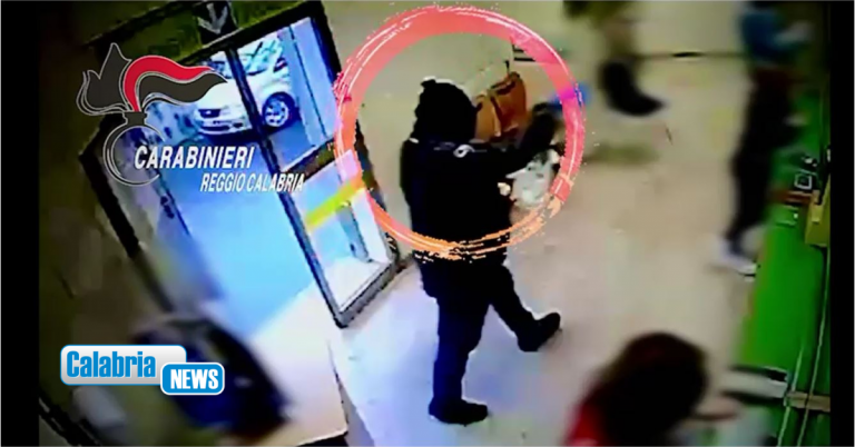 VIDEO-Rapinatori seriali arrestati nel Reggino: utilizzavano, oltre a pistole, taser ed esplosivi