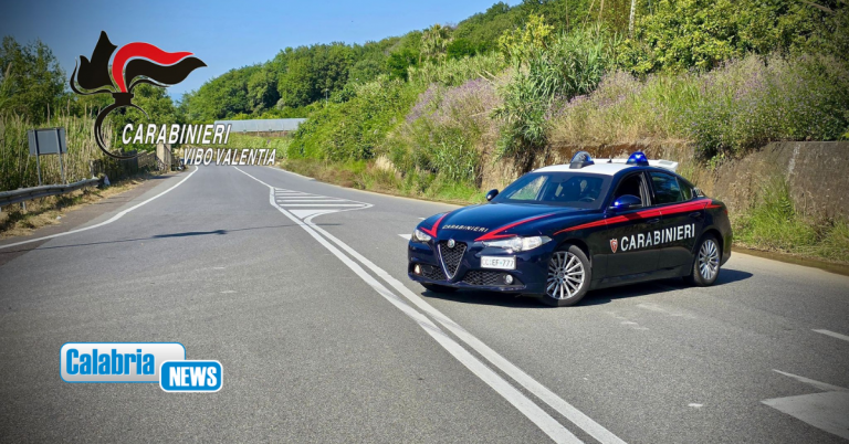Vibo, provoca incidente stradale con feriti e scappa: denunciato 24enne per omissione di soccorso