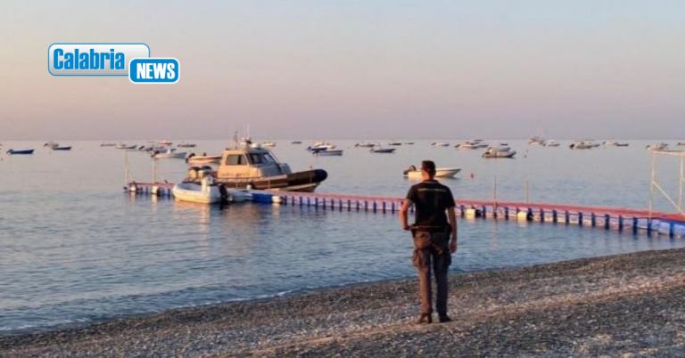 VIDEO-Bovalino, sequestrati circa 90 natanti e aree demaniali prive di titoli concessori