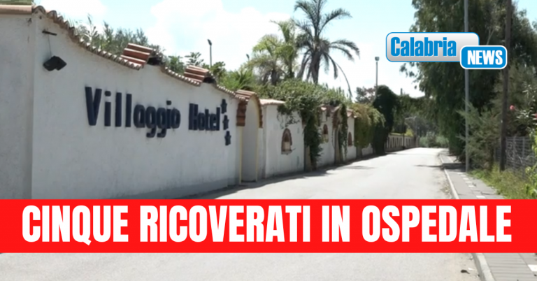 Trenta intossicati dopo cena in ristorante villaggio turistico a Nicotera Marina