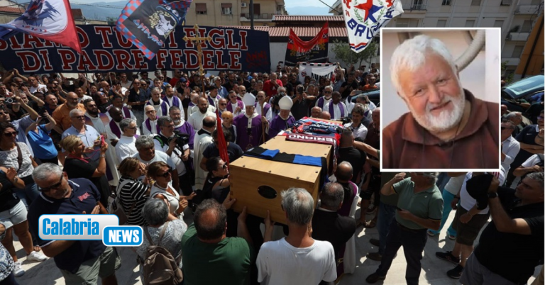 Cosenza, l’ultimo saluto al frate-ultrà degli ultimi: addio a padre Fedele Bisceglia