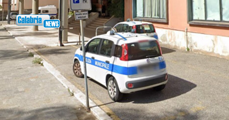 Reggio Calabria, donna di 57 anni trovata morta in casa: indagini della magistratura
