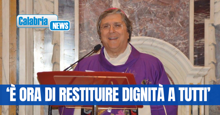 Giubileo Lgbt a Roma, Mons. Savino: “Papa Leone mi ha detto, vai a celebrare con loro la messa”