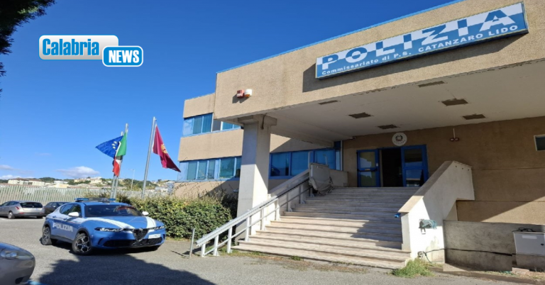 Catanzaro: Polizia arresta due giovani per spaccio di sostanza stupefacente