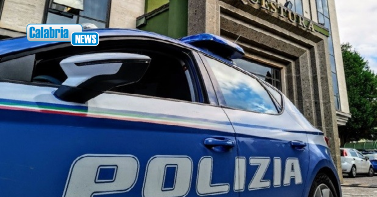 Vibo Valentia, due saloni di bellezza abusivi scoperti e sequestrati dalla Polizia