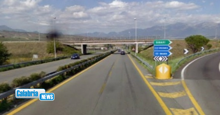 Oggi e domani chiusura rampe ingresso-uscita carreggiata sud svincolo A2 di Sibari–Firmo